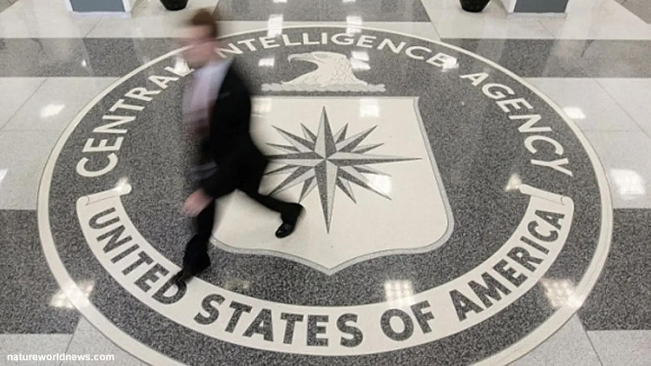 konspirasi-cia-130723b.jpg