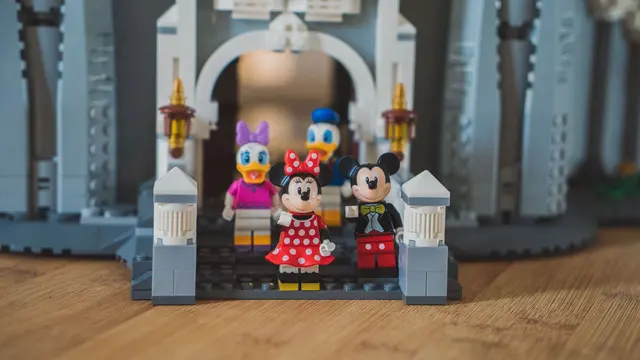 Ilustrasi karakterr kartun Mickey Mouse