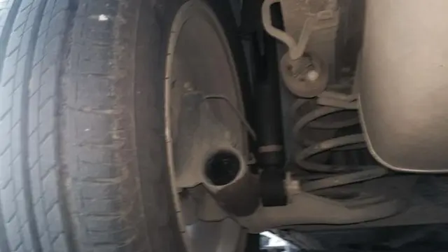 Shockbreaker Mobil Bocor, Rasanya Kayak di Neraka