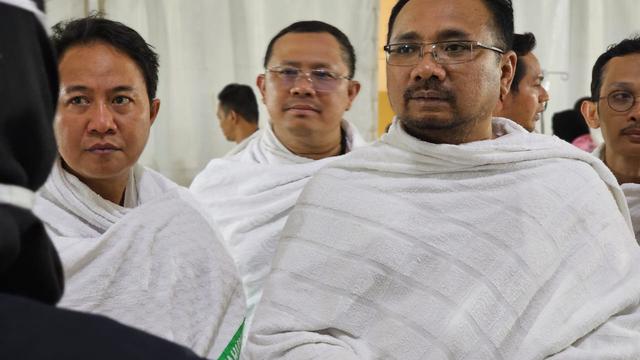 Menteri Agama (Menag) RI sekaligus Amirul Hajj Yaqut Cholil Qoumas saat mengunjungi KKHI di Arafah.