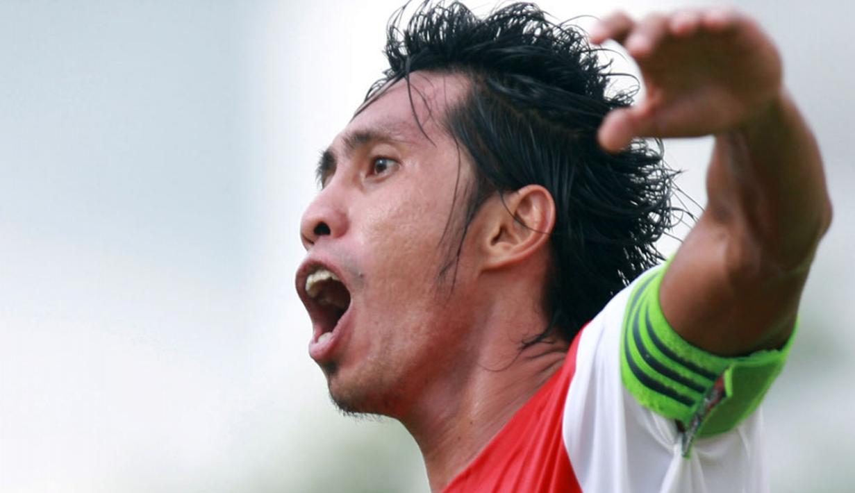 Ekspresi kegembiraan kapten tim PSM Syamsul Bachri Chaeruddin usai mencetak gol pembuka ke gawang Sriwijaya. (Liga Indonesia)