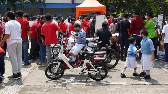 Kendaraan Listrik Selis Banyak Diminati Sekolah-Sekolah di Indonesia