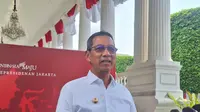 Kepala Sekretariat Presiden Heru Budi Hartono dalam konferensi pers di Kompleks Istana Kepresidenan Jakarta, Senin (26/8/2024) (Liputan6.com/Lizsa Egeham)