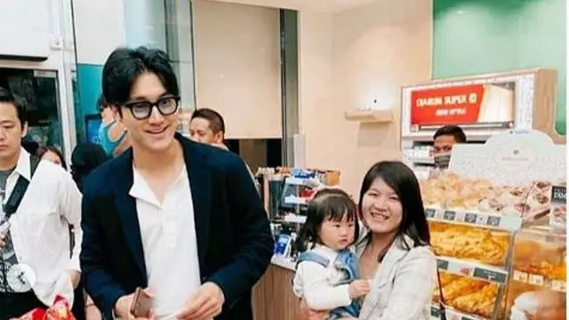 Belanja di Mini Market Jakarta, Siwon Super Junior Bikin Heboh