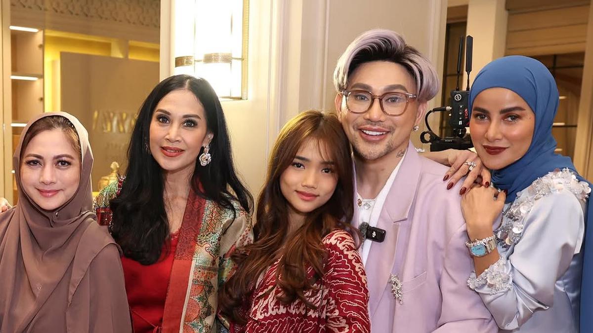 6 Gaya Modest Wear Fuji An Bukber Jelang Lebaran Bareng Seleb Senior: Cut Keke hingga Diah Permatasari