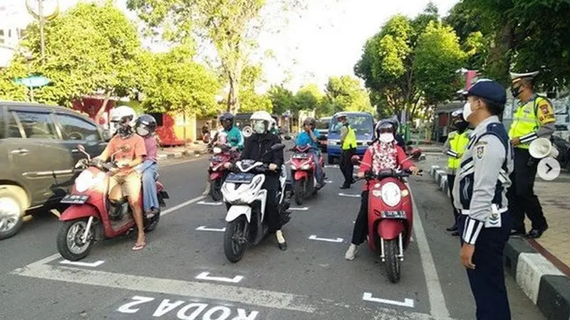 lampu merah di Tuban layaknya Moto GP