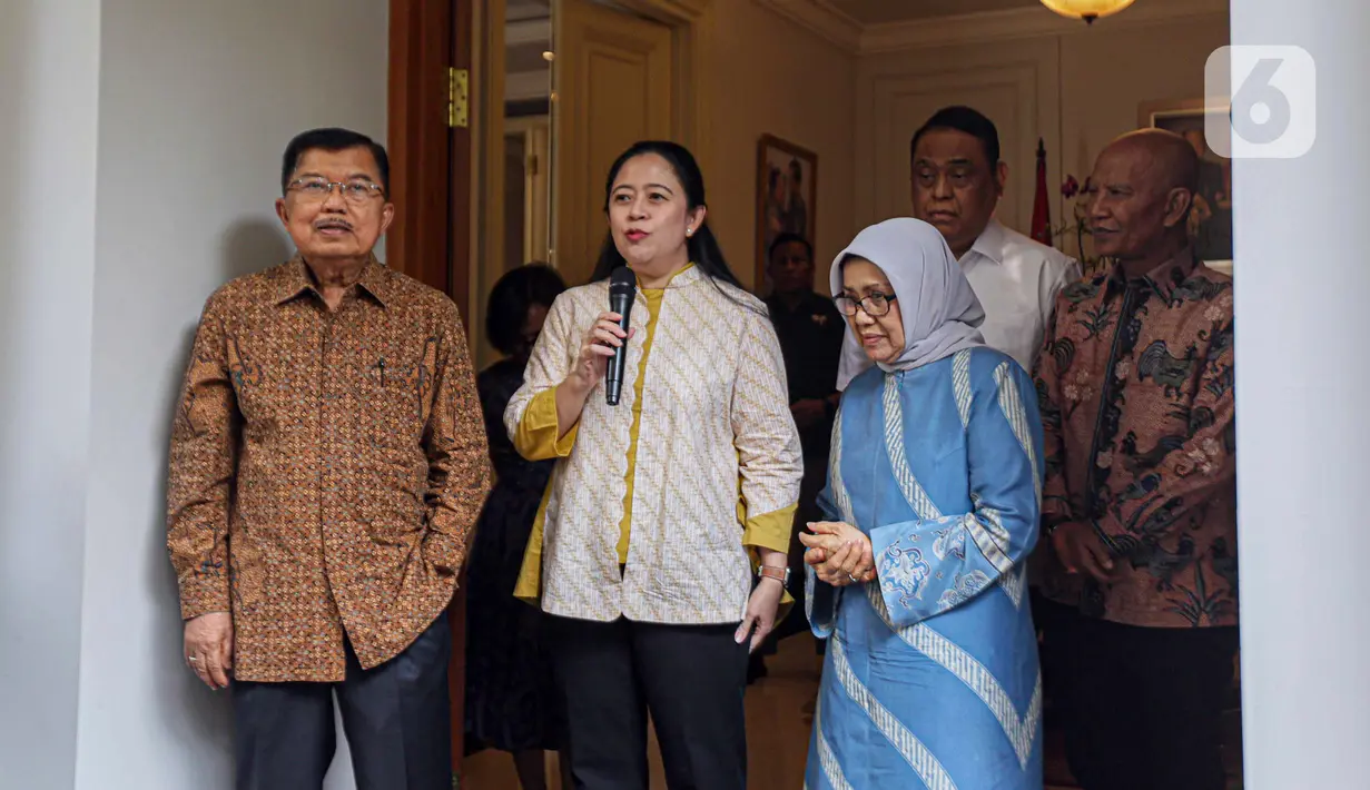 Puan menyatakan pria yang akrab di sapa JK itu memberikan masukan soal situasi ekonomi saat ini. Menurut dia, Kalla meminta agar pemerintah memperhatikan situasi ekonomi di tahun politik seperti ini. (Liputan6.com/Faizal Fanani)