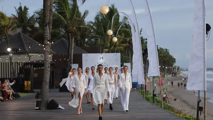 Kolaborasi Desainer Lokal dan Internasional di Fusion Fashion Bali 2023