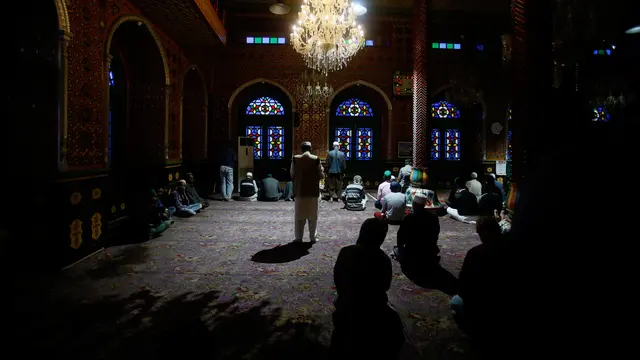 salat tarawih sendiri