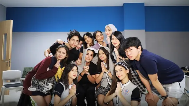 6 Potret Pemain Series Mozachiko, Tetap Tayang Meski Pemeran Utama Kena Skandal