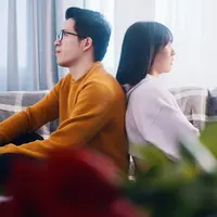 Ilustrasi pasangan bosan/copyrightshutterstock/CameraCraft