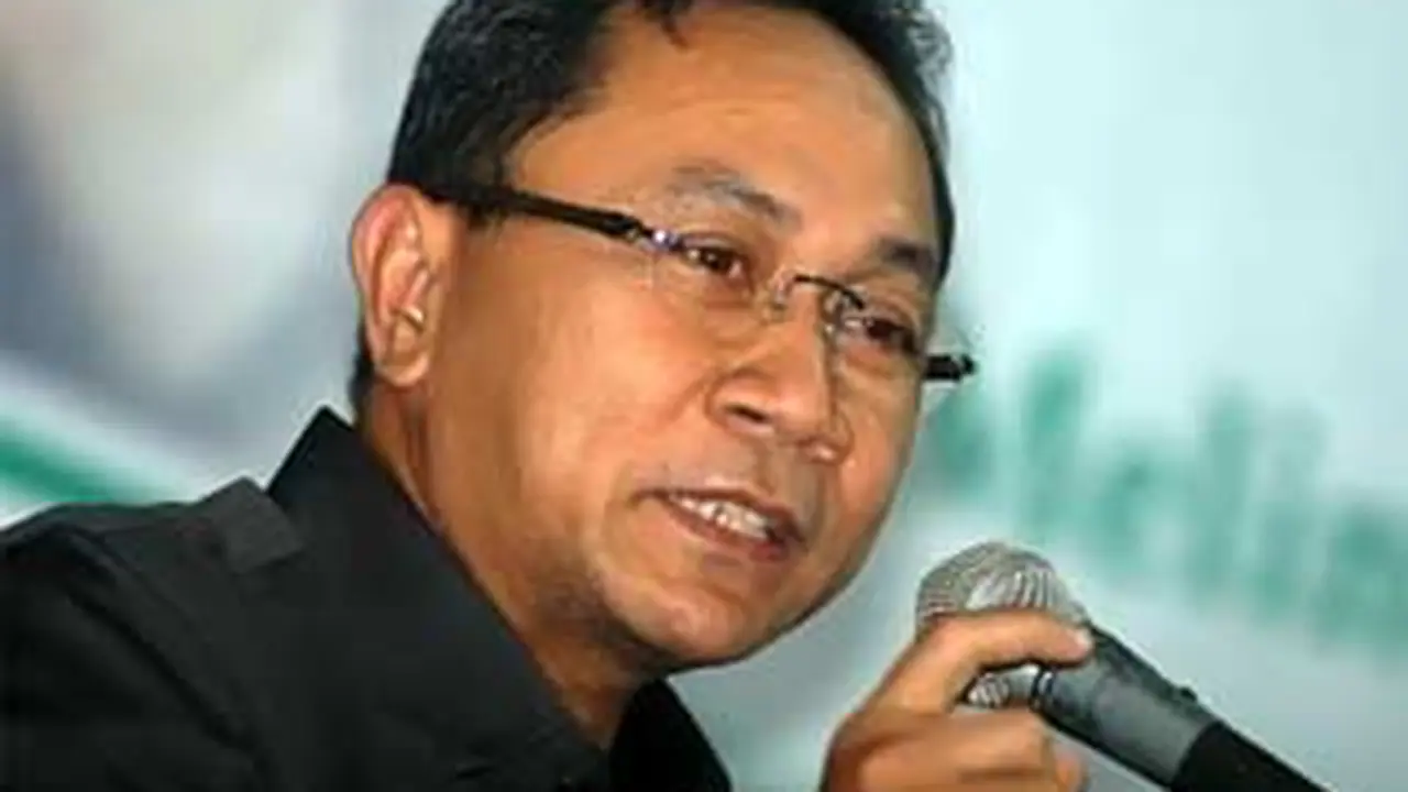 110414bzulkifli-hasan.jpg