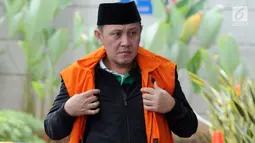 Rusliyanto diperiksa sebagai tersangka untuk melengkapi berkas terkait menerima suap persetujuan pinjaman daerah untuk APBD Kabupaten Lampung Tengah tahun anggaran 2018.(merdeka.com/Dwi Narwoko)