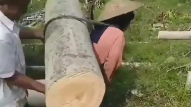Orang Angkat Benda Super Berat