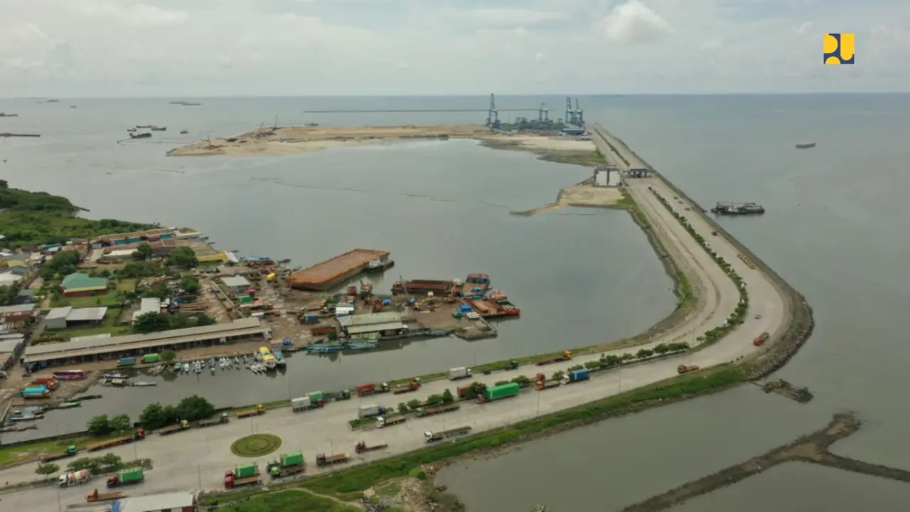 Jalan Akses Tol Makassar New Port (MNP) tahap I dan II. (Dok. Kementerian PUPR)
