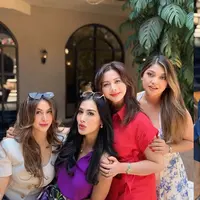 Artis 90-an Sarah Azhari, Diana Pungky, Diah Permatasari, dan Cut Keke saat kembali bertemu. [@dps_diahpermatasari]