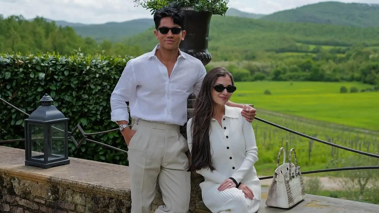 Pangeran Mateen dan Anisha Rosnah