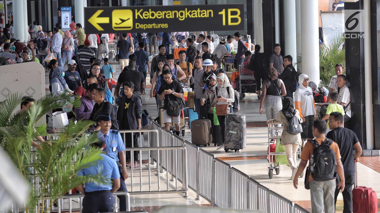 Pekan Terakhir Jelang Lebaran, Bandara Soetta Mulai Dipadati Pemudik