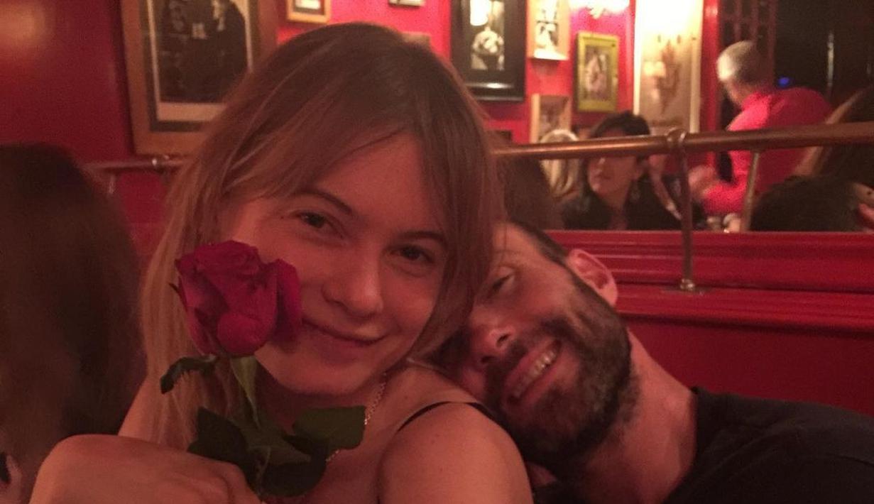 Adam Levine dan Behati Prinsloo. (Foto: Instagram/ adamlevine)