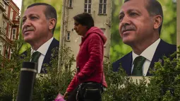Pemilu Turki 2023 masih jauh dari selesai. Seluruh calon presiden yang berlaga dalam pemungutan suara pada 14 Mei 2023 gagal mendapatkan 50 persen suara yang diperlukan untuk mengamankan kemenangan. (AP Photo/Emrah Gurel)