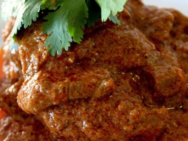 Cara Membuat Rendang Empuk Enak Dan Praktis Untuk Hidangan Lebaran Lifestyle Fimela Com