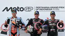 Podium Pertamina Grand Prix of Indonesia 2026 di Sirkuit Mandalika, Lombok Tengah, Nusa Tenggara Barat (NTB), Minggu (11/10/2026) berisi Marco Bezzecchi (posisi pertama) Raul Fernandez (kedua), dan Jorge Martin (ketiga). (AFP/Sonny Tumbelaka)