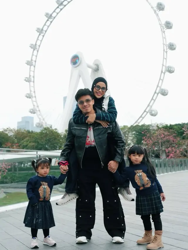 Artis Liburan ke Luar Negeri Akhir Tahun