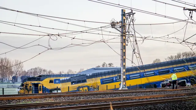 Kereta Penumpang Tergelincir di Belanda, Satu Orang Tewas