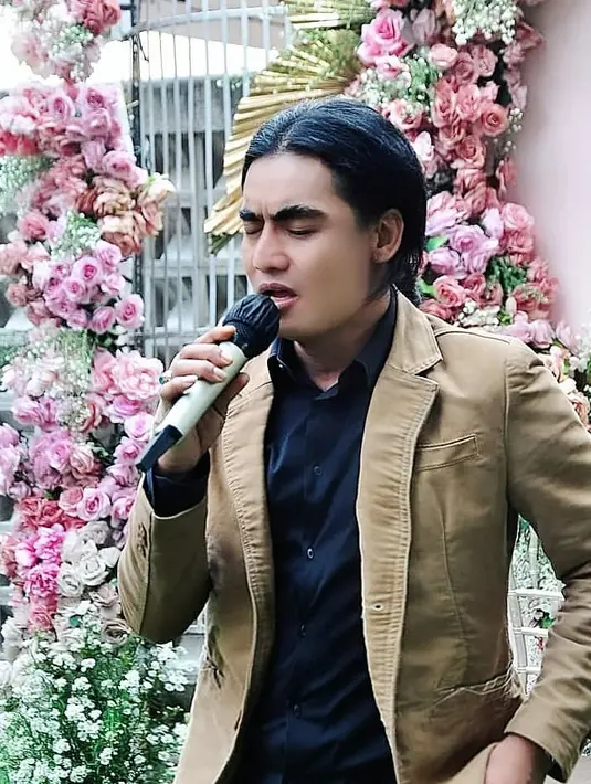 Charly Van Houten (Instagram/charly_setiaku)