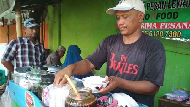 Manis Gurih Es Cuwing Pelepas Dahaga Saat Berkunjung ke Cirebon