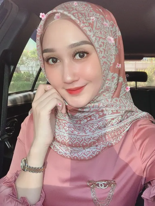 Dian Pelangi (Instagram/dianpelangi)