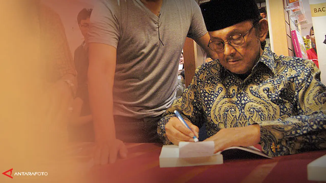 habibie121231a.jpg