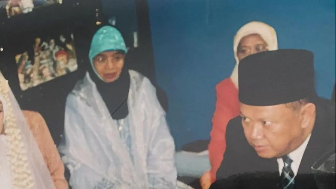 Potret mendiang Timmy Habibie (Sumber: Instagram/echi_ismail)
