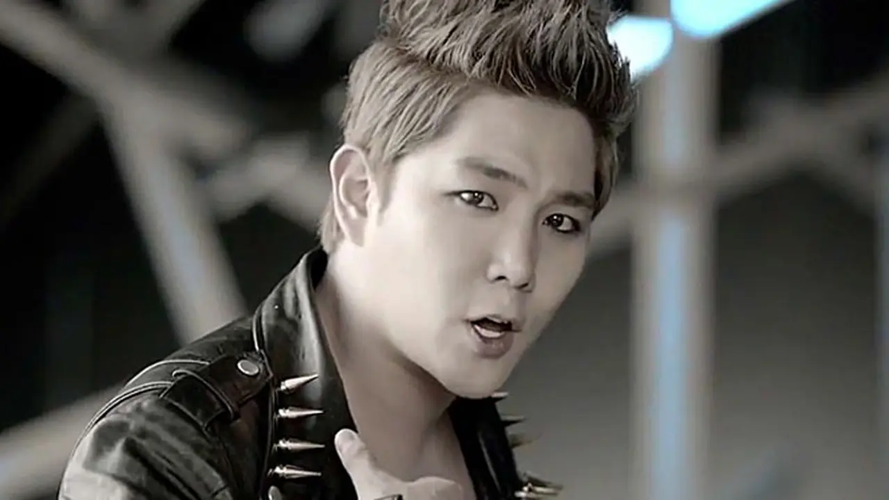 kangin-suju-131115c.jpg