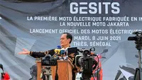Dubes RI Untuk Senegal Dindin Wahyudin Promosikan Motor Listrik Buatan Indonesia