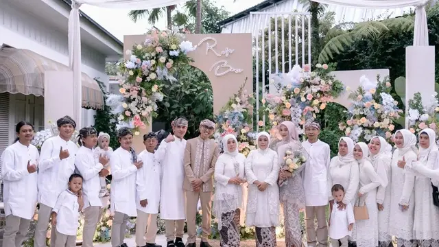 Segera Menikah, Ini 6 Potret Kedekatan Ira Dahlia dan Keluarga Lesti Kejora