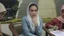 Rieke Dyah Pitaloka saat menghadiri konfrensi pers, Jakarta, Jum'at (13/02/2105). mendesak DPR dan DPD untuk mengakomodir RUU Kekerasan Terhadap Perempuan masuk dalam Program Legislasi Nasional (Prolegnas).  (Liputan6.com/Andrian M Tunay)