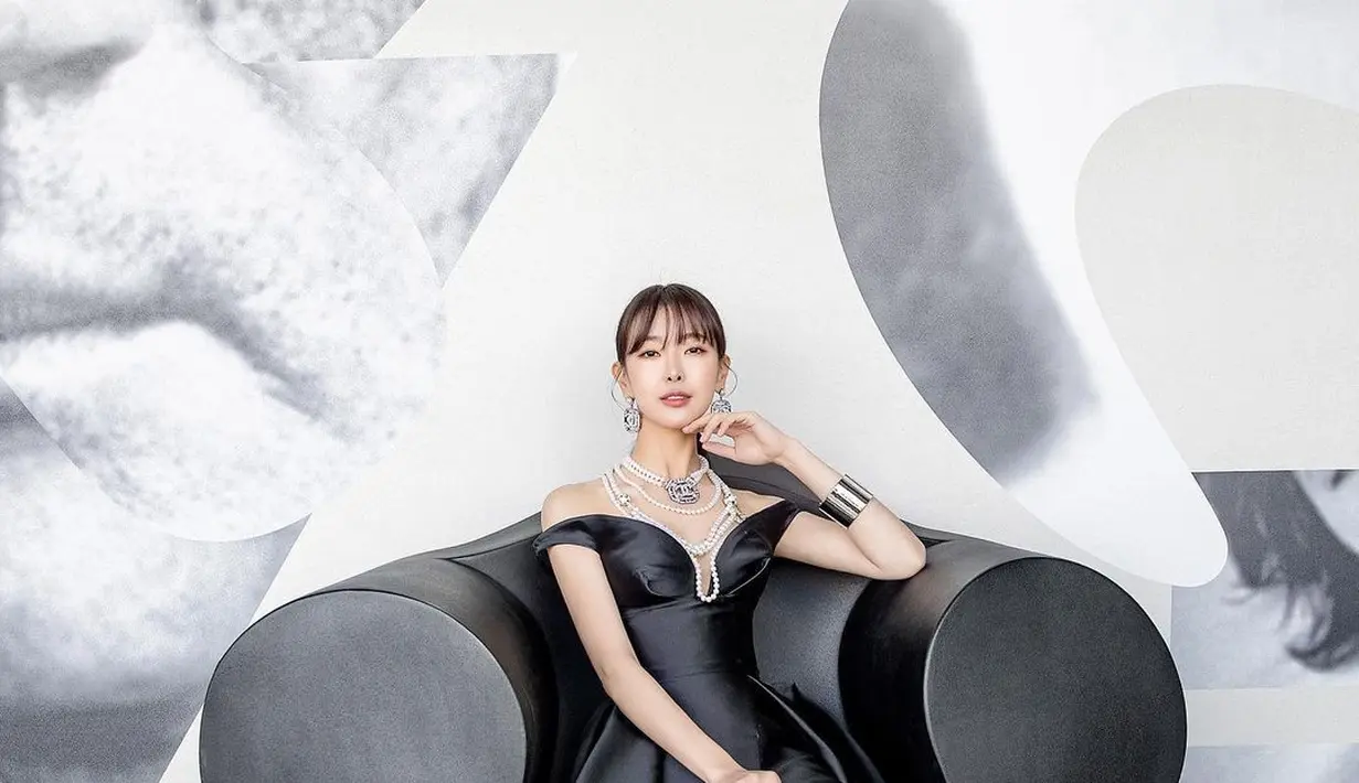Go Won Hee diketahui menikah dengan sang suami yang berasal dari kalangan non selebriti. (FOTO: instagram.com/go_wonhee/)