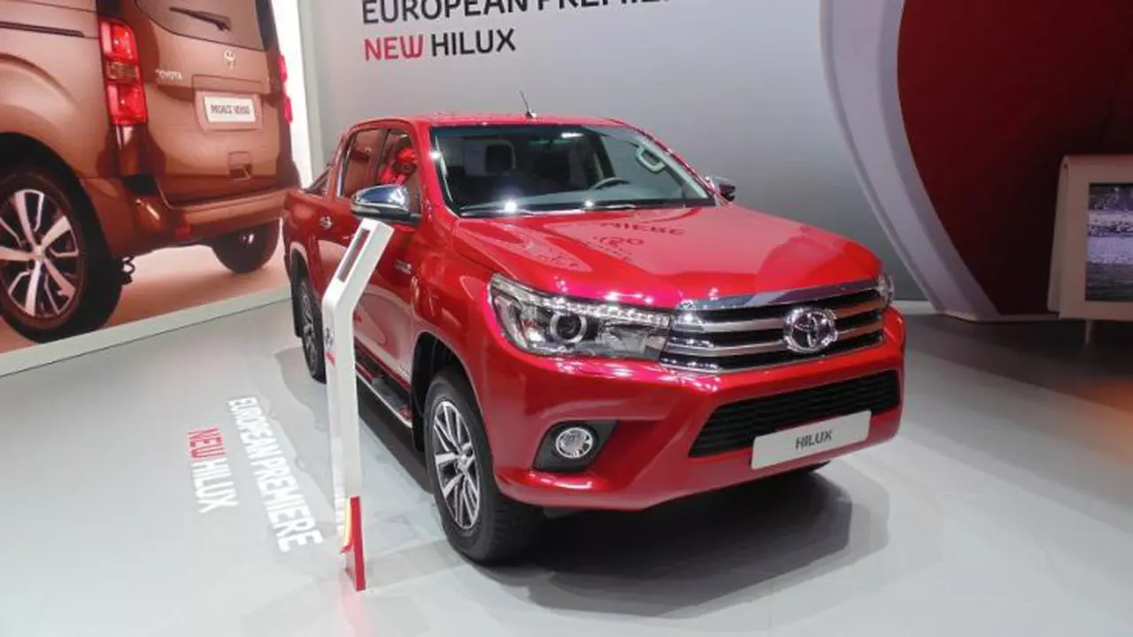 Toyota Hilux Jadi Pikap Paling Laris di Eropa