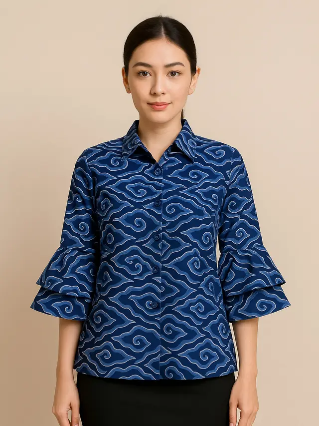 Model Baju Batik Mega Mendung Wanita untuk Kerja Kantoran