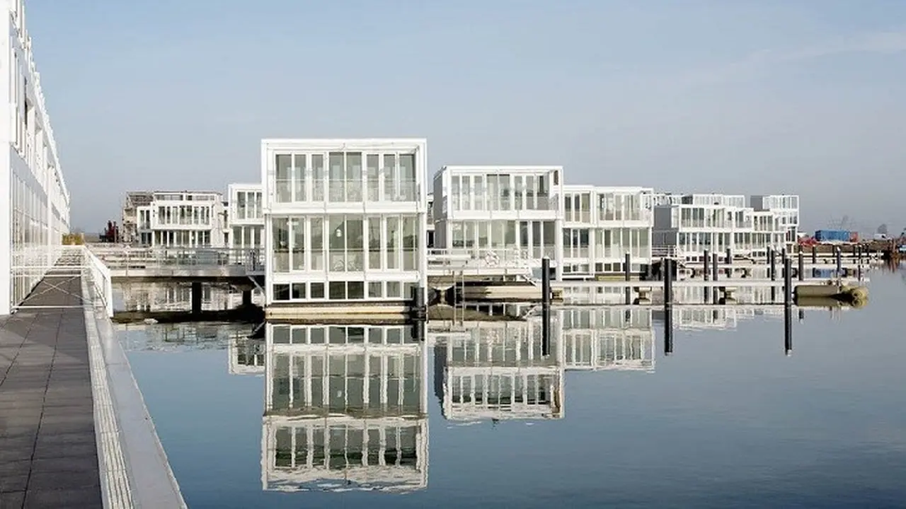 Rumah terapung di belanda
