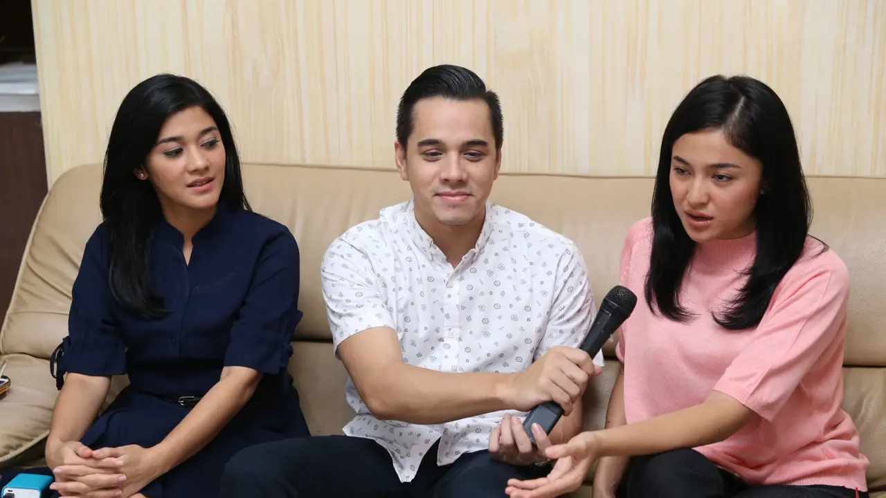 [Bintang] Naysila Mirdad - Rionaldo Stockhorst - Marshanda