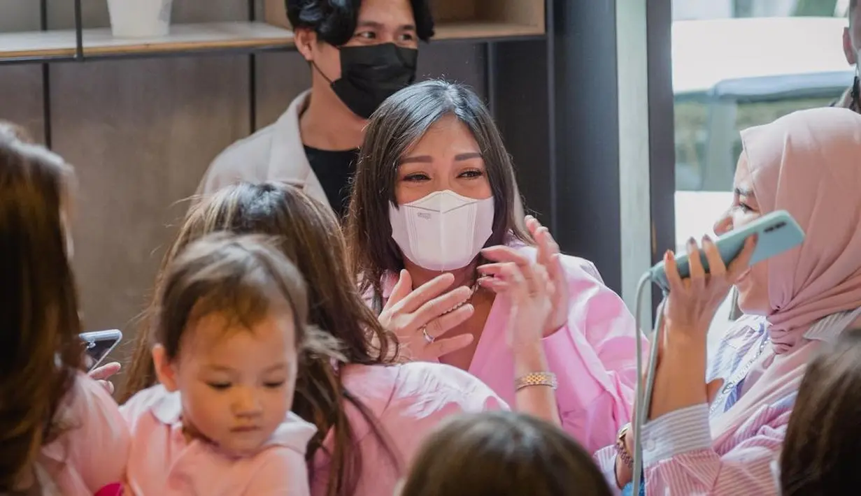 Baby Shower Nola B3 (Instagram/riafinola)