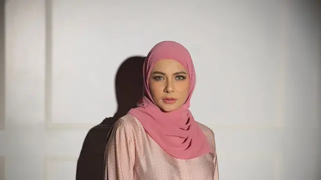 Meisya siregar makin memesona dengan hijab pastel. (credit:instagram.com/meisya__siregar)