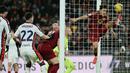 AS Roma sukses mengandaskan Genoa dengan skor 3-1 dalam laga giornata 21 Serie A 2024/2025 yang dihelat di Olimpico, Sabtu (18/1/2025) dini hari WIB. (AFP/Filippo Monteforte)