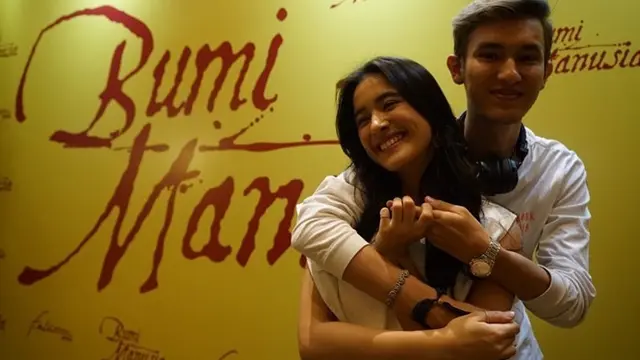 6 Potret Kebersamaan Mawar Eva dan Budi Floris, Kakak-Adik yang Seru Abis