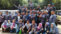 kumpulan alumni Fakultas Kehutanan IPB angkatan 20 mengadakan kegiatan aksi tanam pohon, silaturahmi sekaligus membagikan sembako