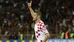 Pemain Kroasia Andrej Kramaric melakukan selebrasi usai mencetak gol ke gawang Armenia pada pertandingan sepak bola Kualifikasi Euro 2024 di Stadion Republik Vazgen Sargsyan, Yerevan, Armenia, Senin (11/9/2023). (KAREN MINASYAN/AFP)