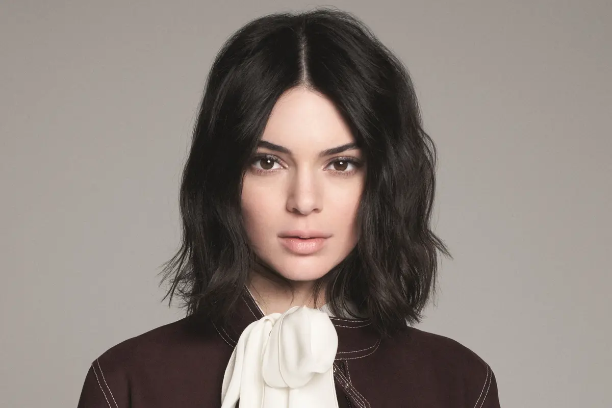 Gaya fashion Kendall Jenner