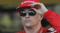 Pebalap Ferrari, Kimi Raikkonen bertengger pada posisi kelima klasemen sementara F1 dengan jumlah total 73 poin. Pada balapan F1 di Baku Kimi gagal meraih poin, Ia hanya finish pada urutan ke-14. (AP/Efrem Lukatsky)